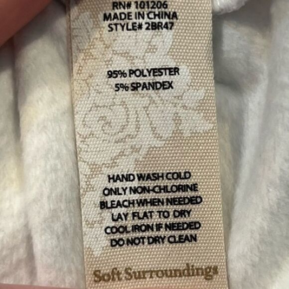 SOFT SURROUNDINGS Long Sleeve Zipper Sweater Fleece Lining Cream Women’s Size XS - Picture 5 of 5